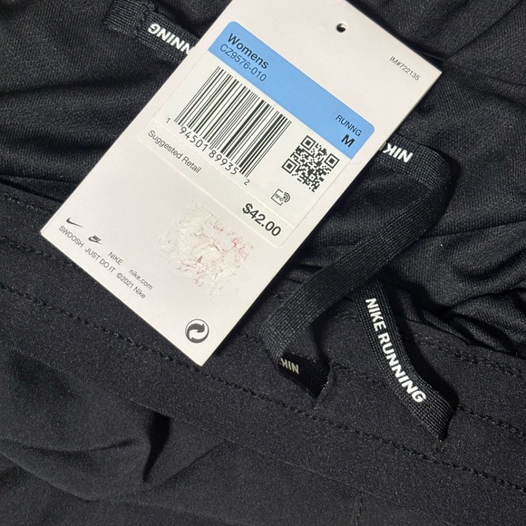 Nike Bright Yellow Sports Bra and Black Shorts - Picture 2 of 2